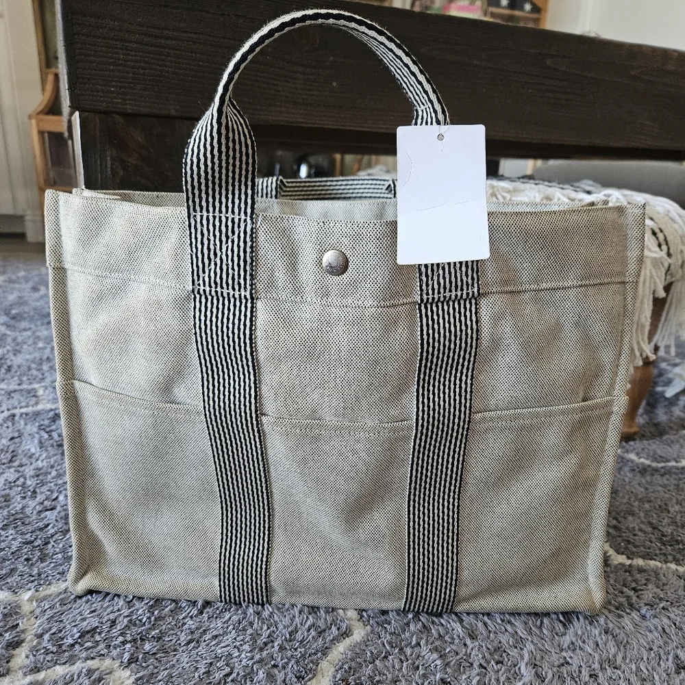 Hermes Canvas Tote Bag - Picture 2 of 9